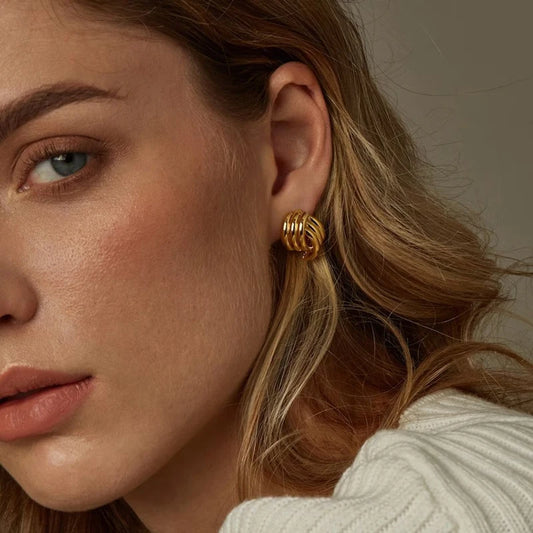 SOLVEIG Twisted Knot Earrings