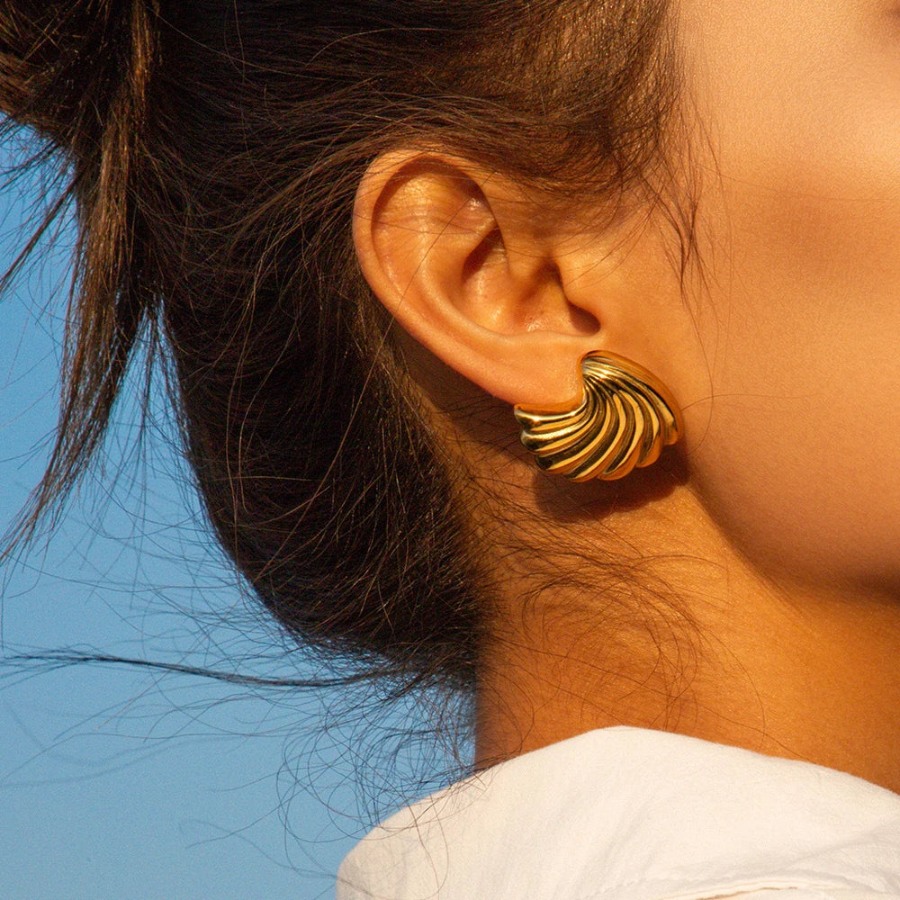 LYRA Bold Shell Earrings